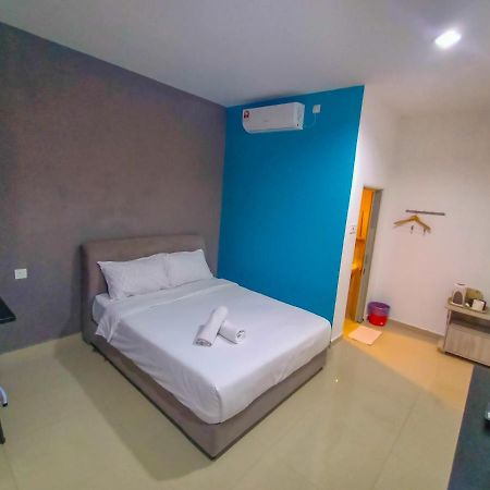 Bonda Room Stay Langkawi Pantai Cenang  Exteriör bild