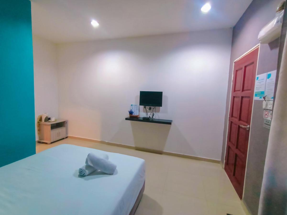 Bonda Room Stay Langkawi Pantai Cenang  Exteriör bild