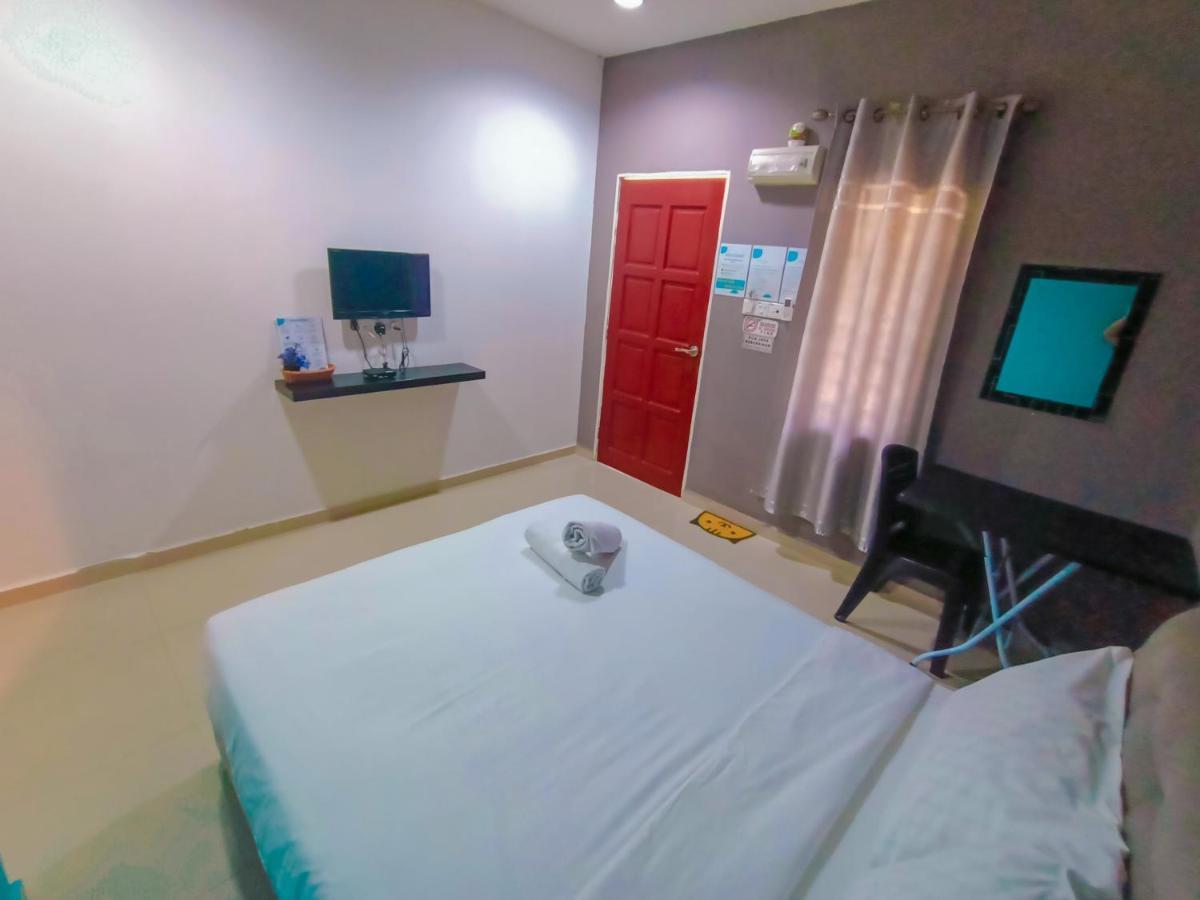 Bonda Room Stay Langkawi Pantai Cenang  Exteriör bild